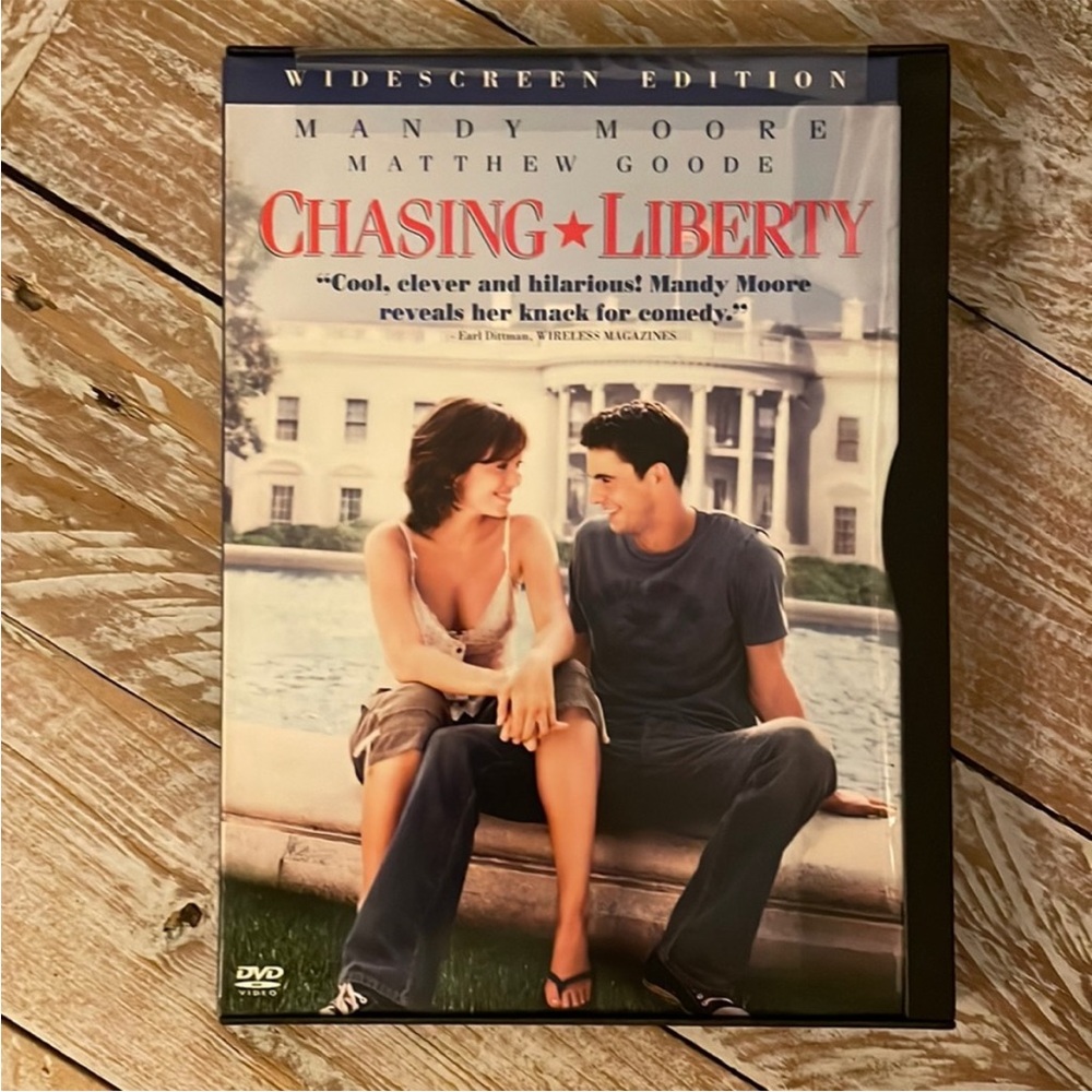 3/$15 u pick dvds📀or 1 for $9~Chasing Liberty